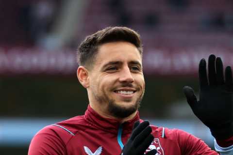 Aston Villa star Alex Moreno reveals key advice Pep Guardiola gave him as Barcelona youth as he prepares to face Man Utd