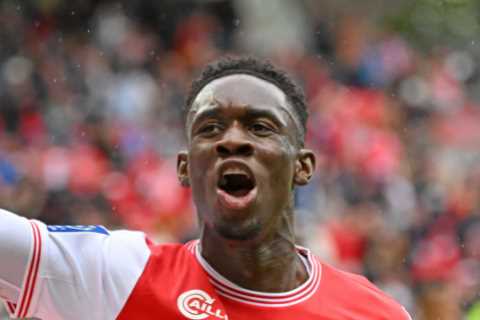 On-fire Arsenal loanee ‘to hold contract talks with Mikel Arteta and Co in summer as PSG target shock transfer’