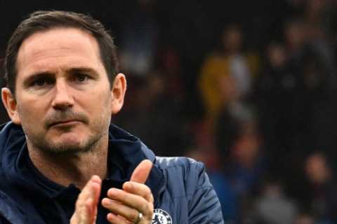 Chelsea fans chant ‘we are staying up’ and jokingly call Lampard ‘best manager in the world’ as he avoids 007 streak