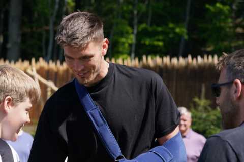 Nick Pope forced out of England squad and Newcastle’s final game of season against Chelsea after hand surgery