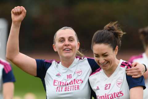 Kelly Smith backs Arsenal and Chelsea to ‘push on’ in Europe and reflects on ‘goosebumps’ moment at the Emirates