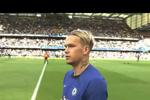 Watch Mykhailo Mudryk tell cameraman to film him from better angle with Chelsea fans calling flop signing ‘unreal’