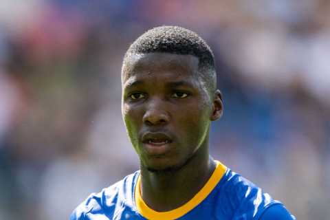Arsenal in Moises Caicedo transfer blow as Chelsea have major advantage in race for Brighton star