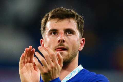 Chelsea fans keen to cash in on Man Utd transfer target Mason Mount after identifying ‘next Frank Lampard’