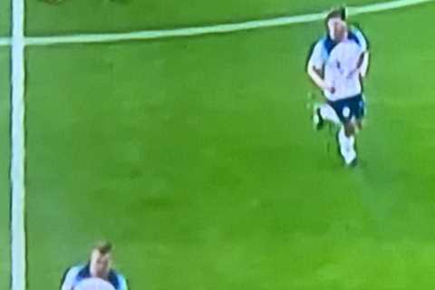 Soccer Aid fans can’t believe their eyes as Tommy Fury NUTMEGS mortified Arsenal legend with first touch at Old Trafford