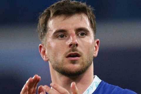 Man Utd ‘have Mason Mount transfer bid REJECTED after offering just HALF of Chelsea’s sky-high valuation’