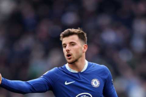 Man Utd could HIJACK top Chelsea transfer target if Blues continue to play hardball over £60m fee for Mount