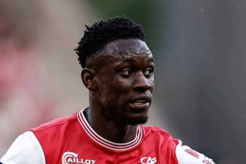 Arsenal striker Folarin Balogun sends fans into panic with cryptic tweet as they beg him to snub transfer exit