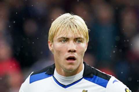 Man Utd transfer target Rasmus Hojlund’s trainer drops huge hints he’s on the way to Old Trafford in Instagram clip