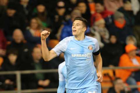 Three Championship clubs queuing up to sign Sunderland star Ross Stewart with former boss ready to make hefty bid