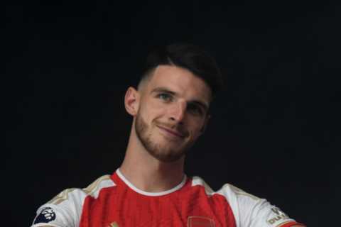 Declan Rice hilariously told to ‘hand in Arsenal transfer request’ after ‘shambles’ AFTV welcome video