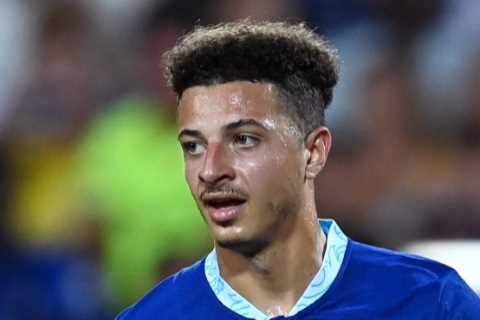 Chelsea’s longest serving player on verge of Championship transfer as fans hail ‘terrific ambition’