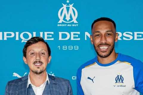 Chelsea flop Pierre-Emerick Aubameyang completes Marseille transfer as French club liken him to a superhero