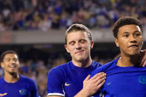 Chelsea fans joke Mount ‘isn’t even the best Mason’ as academy wonderkid Burstow scores in Dortmund pre-season draw