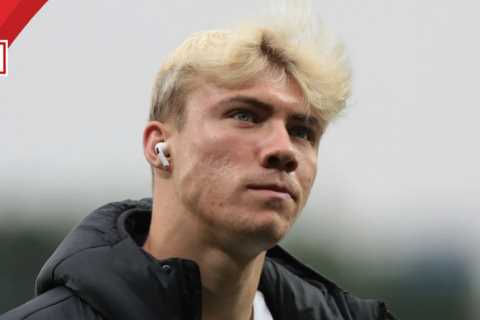 Manchester United new boy Rasmus Hojlund runs 100m in under 11 seconds but what will he bring to Dream Team?