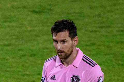 Lionel Messi describes Premier League cult hero as ‘not human’ after ‘best keeping display I saw’