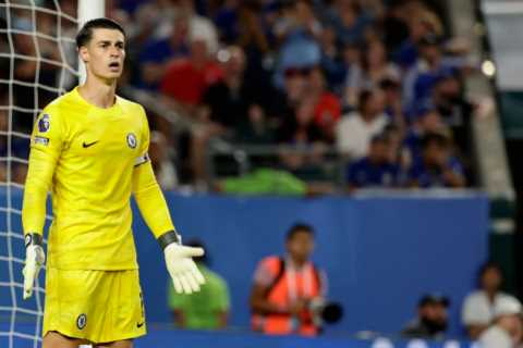 Chelsea Fans Astonished as Real Madrid and Bayern Munich Battle for Kepa's Signature