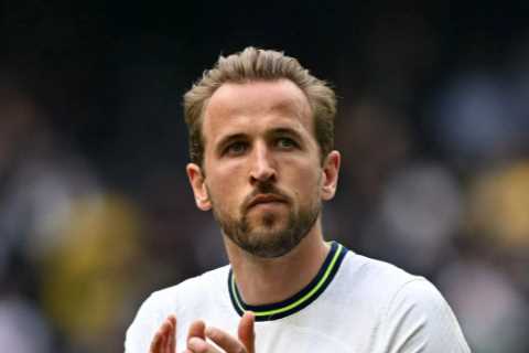 Harry Kane receives mystery late offer as Bayern Munich transfer stalls