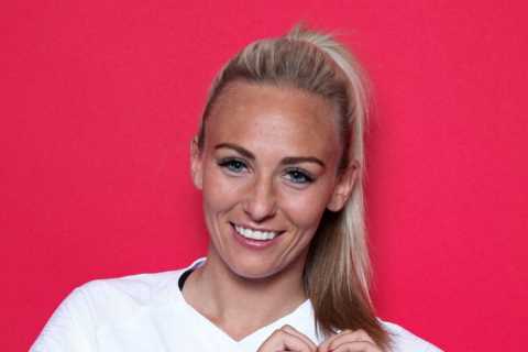 Who is Everton and England player Toni Duggan and why is she not playing at the 2023 FIFA Women’s World Cup?
