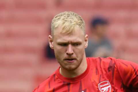 Arsenal's Kit Blunder: Premier League Opener in the WRONG Kit