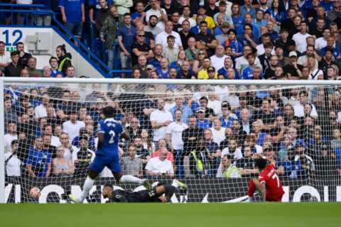 Chelsea Held to 1-1 Draw Against Liverpool in Pochettino's Debut