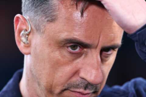 Gary Neville Doubts Man Utd's Title Chances Due to Lack of Spending