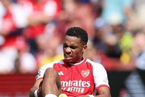 Jurrien Timber Sidelined for Season with ACL Injury after £40m Transfer to Arsenal