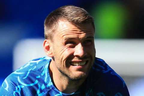 Chelsea's Goalkeeper Crisis Deepens as Back-Up Suffers Injury