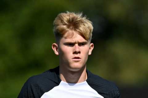 Newcastle Make Offer for Chelsea Wonderkid Lewis Hall, Fans Upset at Asking Price