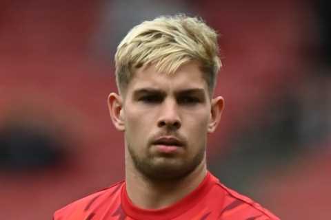Chelsea shock move for Arsenal midfielder Emile Smith Rowe
