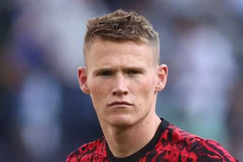 Man Utd star Scott McTominay lined up for Premier League switch to replace Bayern Munich-bound midfielder