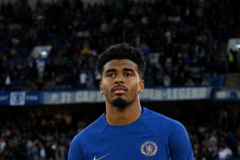 Chelsea Star Ian Maatsen Reacts to Huge Deadline Day Bid Amid Transfer Speculations