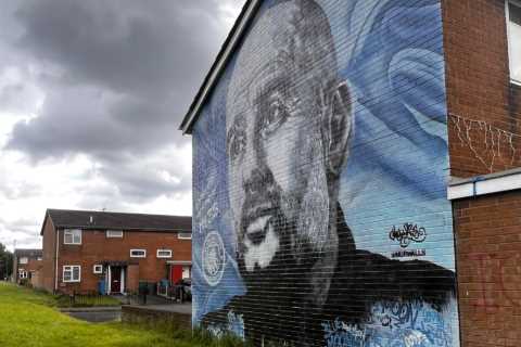 Locals Want to Leave Neglected Estate Next to Famous Premier League Stadium