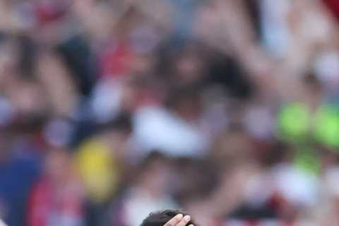Man Utd worry me… I was expecting more, says Berbatov as he pinpoints major problem with ‘disappointing’ Arsenal loss