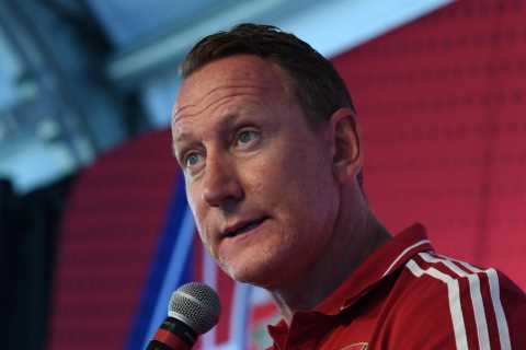 Arsenal Legend Ray Parlour Recalls Frightening Moment on Team Bus Leaving White Hart Lane
