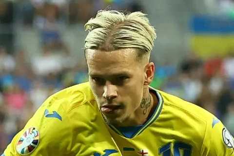 £97m Chelsea flop Mykhailo Mudryk benched by Ukraine for huge Euro 2024 qualifying clash