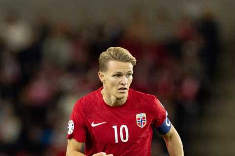 Arsenal Star Martin Odegaard Remains Tight-Lipped on Contract Talks During International Duty