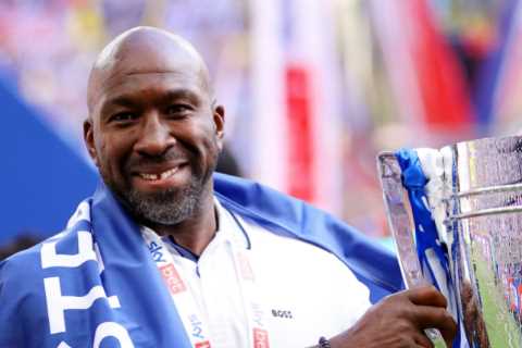 Former Premier League Manager Darren Moore Set for Huddersfield Return