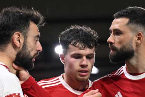 Nottingham Forest Player Escapes Red Card After Altercation with Bruno Fernandes