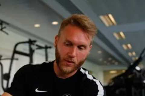 Arsenal Legend's Son Making Waves as Lionesses' Coach