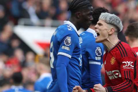 Manchester United Player Ratings: Garnacho Shines Bright Against Everton