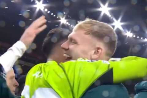 Touching Moment Between Arsenal Stars After Raya's Penalty Save