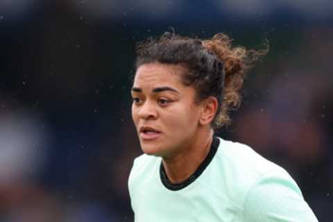 Chelsea Women Star Reacts to Emma Hayes’ Comments on Player Relationships