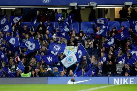 WSL showdown between Chelsea and Arsenal DELAYED over kit issue - Fans left baffled
