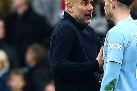 Animated Pep Guardiola Gives Jack Grealish On-Field Dressing Down After Man City's Draw with Arsenal
