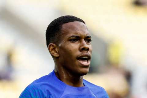 Chelsea Boosted as Barcelona Pull Out of Estevao Willian Race