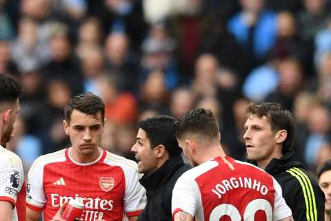 Arsenal's Mikel Arteta Urges Benched Players to Make History as Club Eyes Double