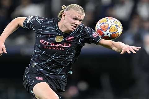Erling Haaland labeled 'ultimate luxury player' as Jamie Carragher names THREE Premier League icons superior to Man City star