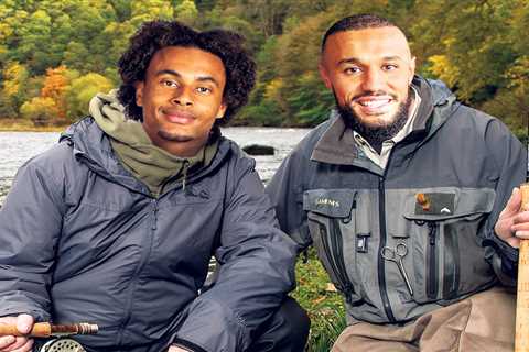 Man Utd Stars Zirkzee and Mazraoui Busted: The Secret Fishing Brotherhood Nobody Saw Coming