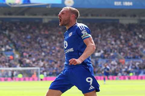 Van Persie's Feyenoord Want Vardy But Know They're Dreaming